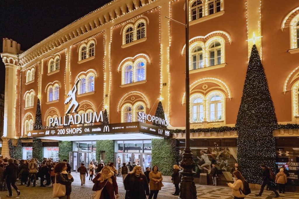 Palladium hostí autogramiádu herců a tvůrců filmu Aristokratka ve varu