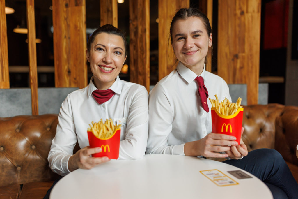 McHappy Day v centru Prahy: Tento pátek budou hranolky pomáhat rodinám nemocných dětí