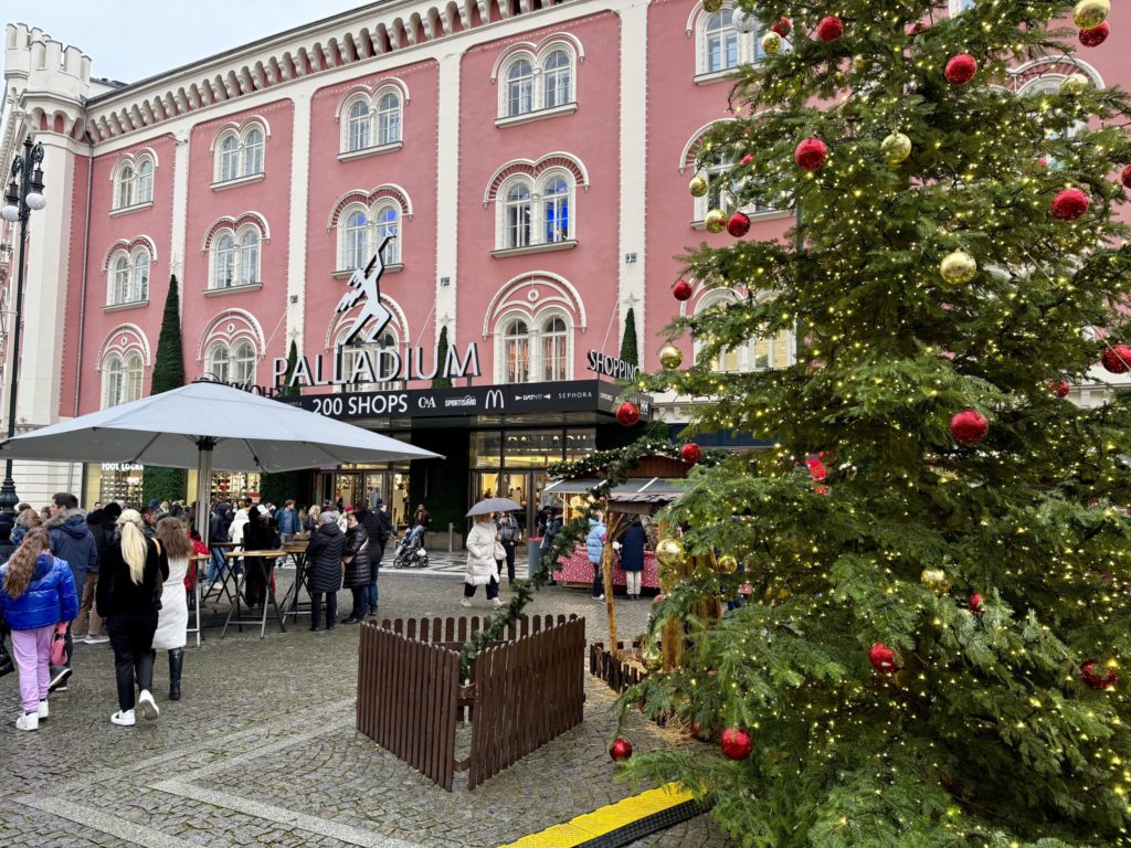 Tradice pokračuje! Přijďte na tradiční rybí polévku na Václavských Vánocích na náměstí Republiky před obchodním centrem Palladium