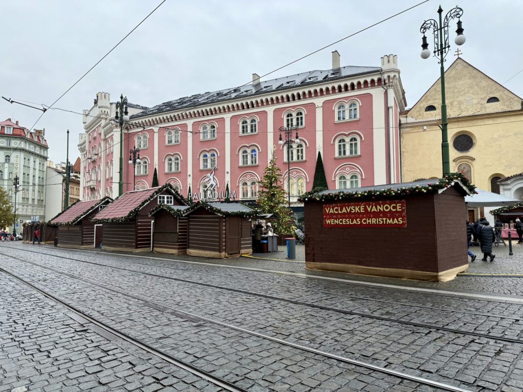 Tradice pokračuje! Přijďte na tradiční rybí polévku na Václavských Vánocích na náměstí Republiky před obchodním centrem Palladium